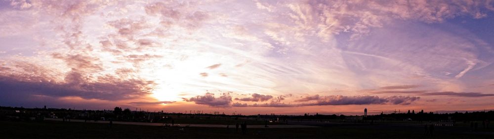 Tempelhofer Feld Panorama Sonnenuntergang