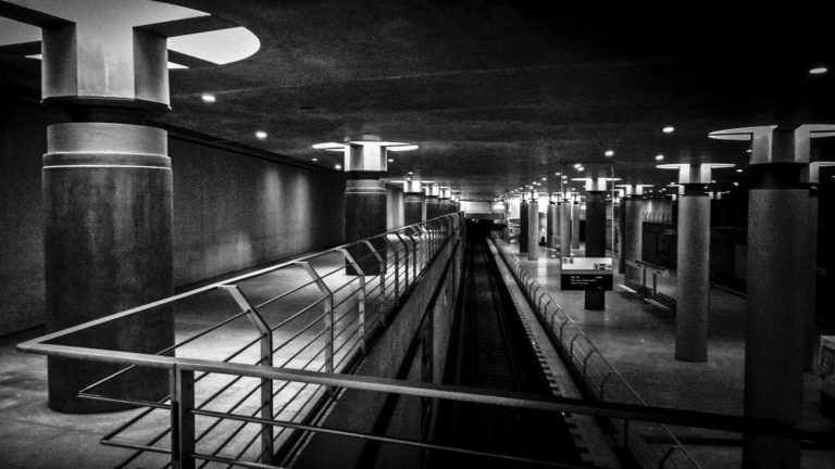 Zu sehen ist hier der U-Bahnhof Bundestag in Berlin